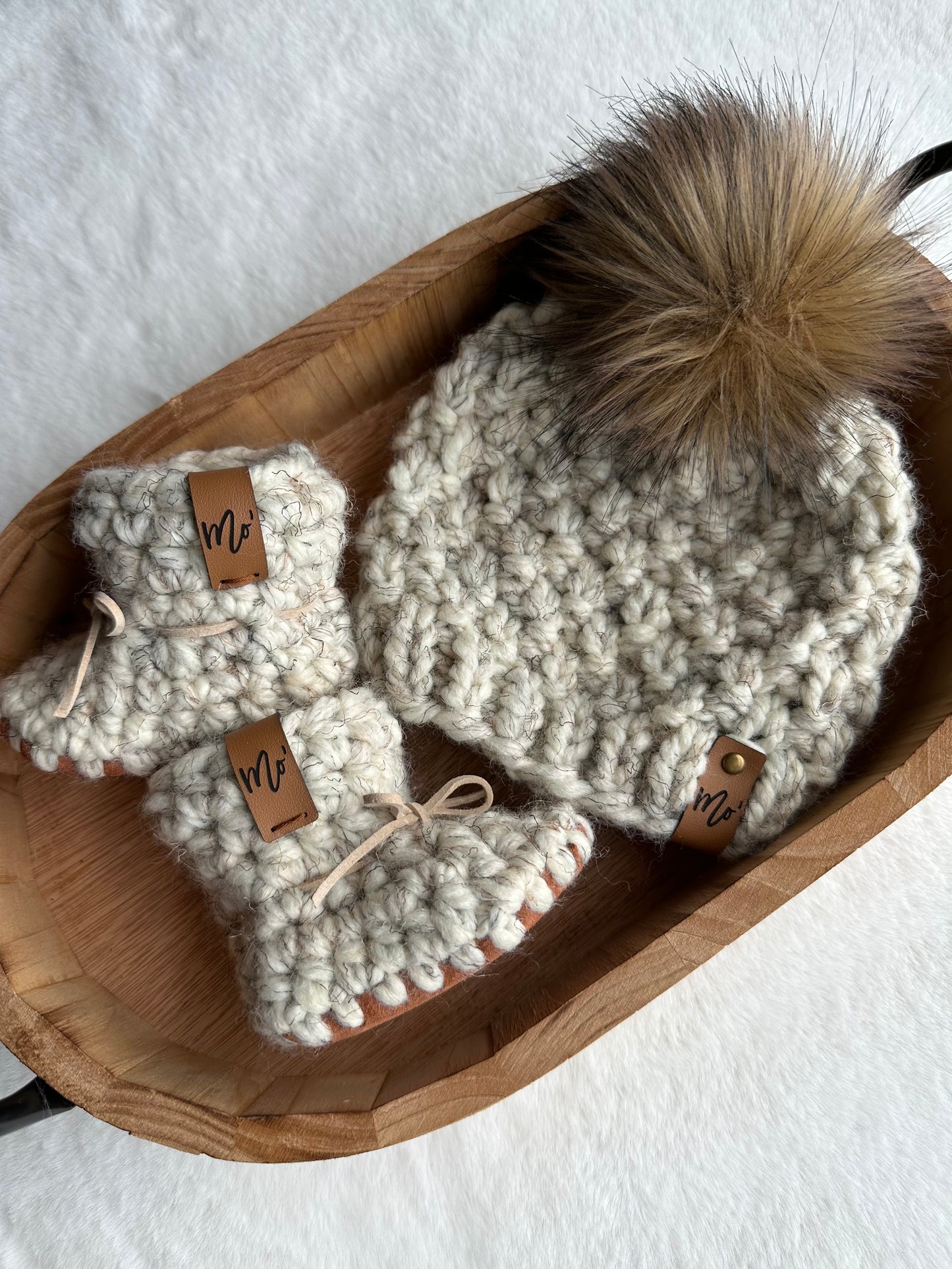 Newborn Acrylic/Wool Hat & Booties